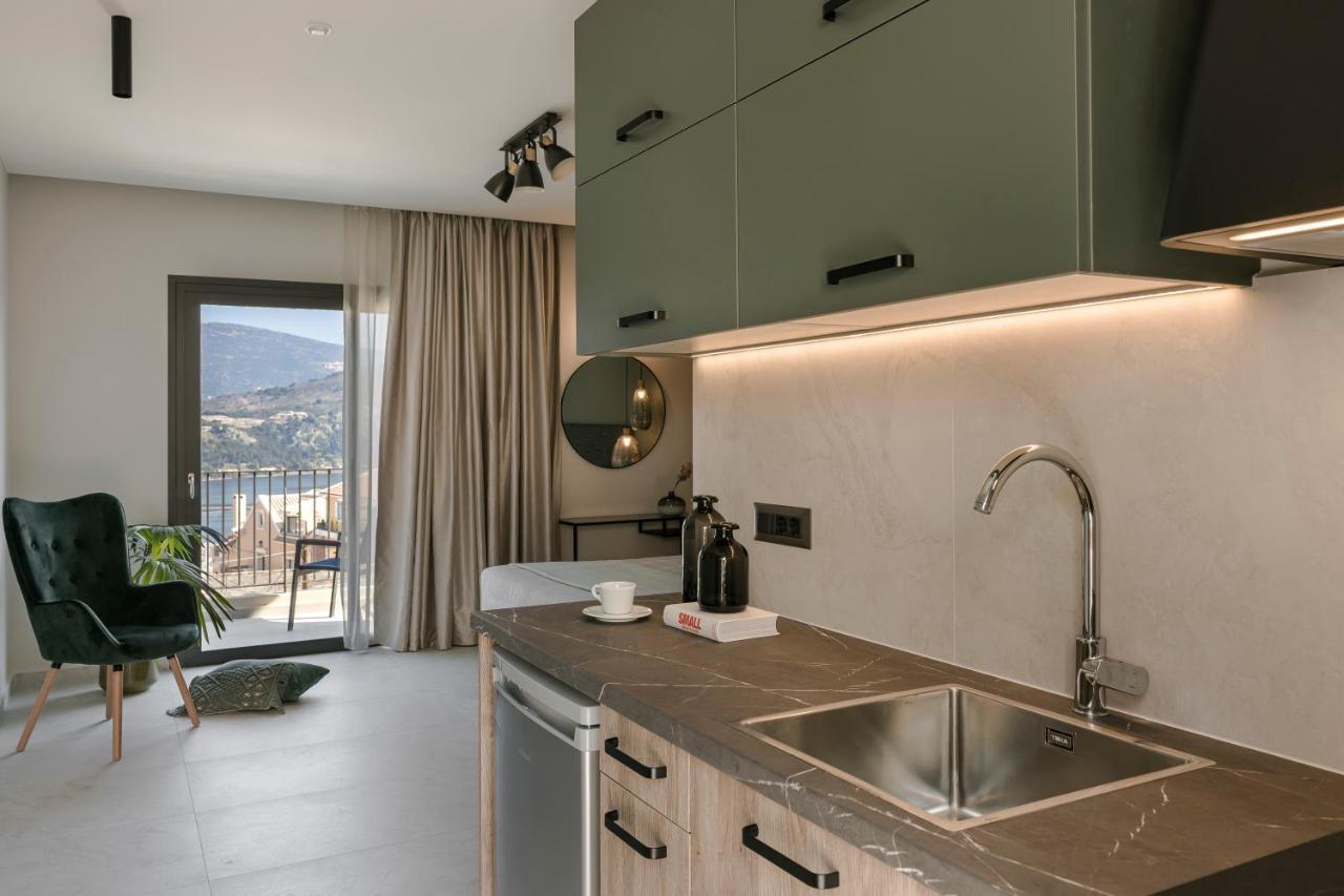 Anthemis Living Aparthotel Аргостолион Екстериор снимка